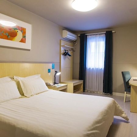 Jingjiang Inn Zhenjiang North Huangshan Road Екстериор снимка