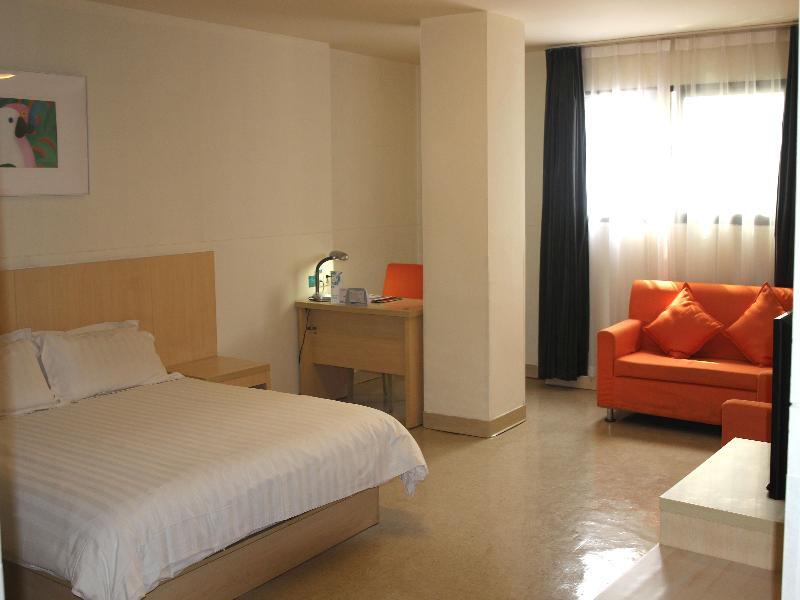 Jingjiang Inn Zhenjiang North Huangshan Road Екстериор снимка